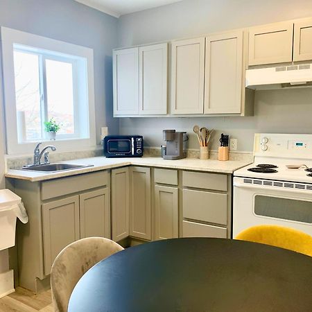 Cozy 1Br By Hospital & Uptown Apartment Saint John Exterior photo